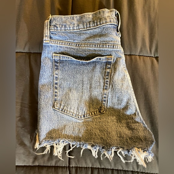 Gap Cheeky High Rise Shorts - Picture 4 of 7